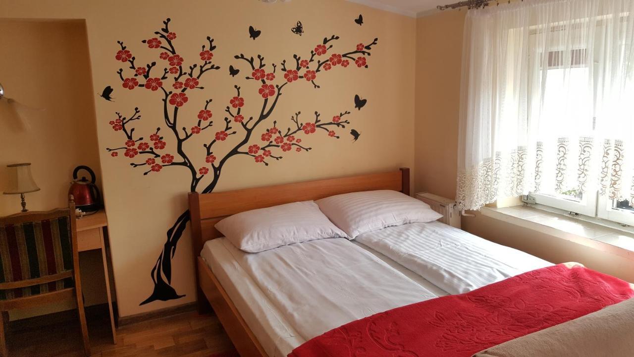 Pokoje Goscinne Anna Ustka Esterno foto